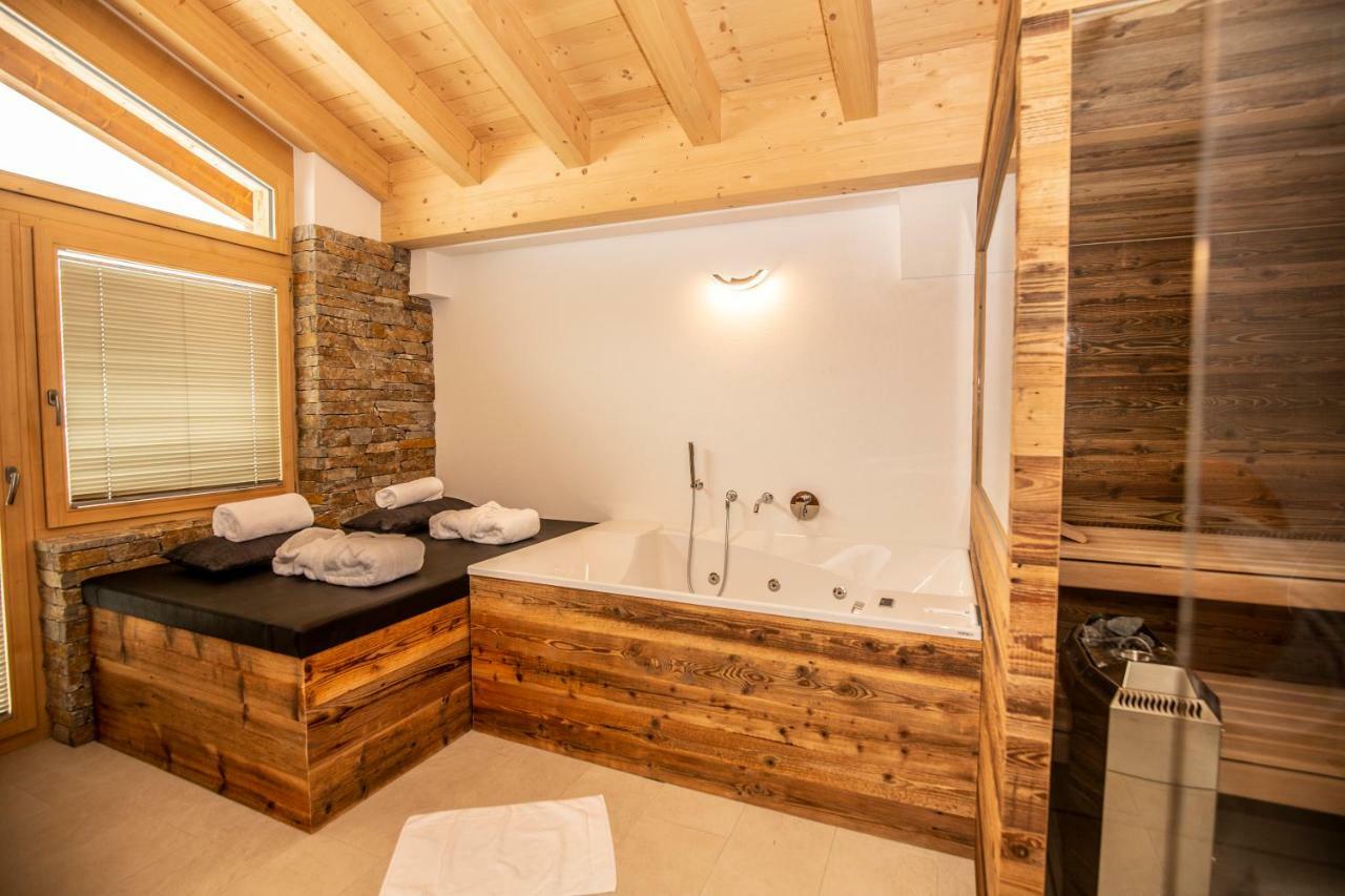 Palace Luxury Wellness Apartment And Boutique Hotel Ski-In-Out Saas-Fee Ngoại thất bức ảnh